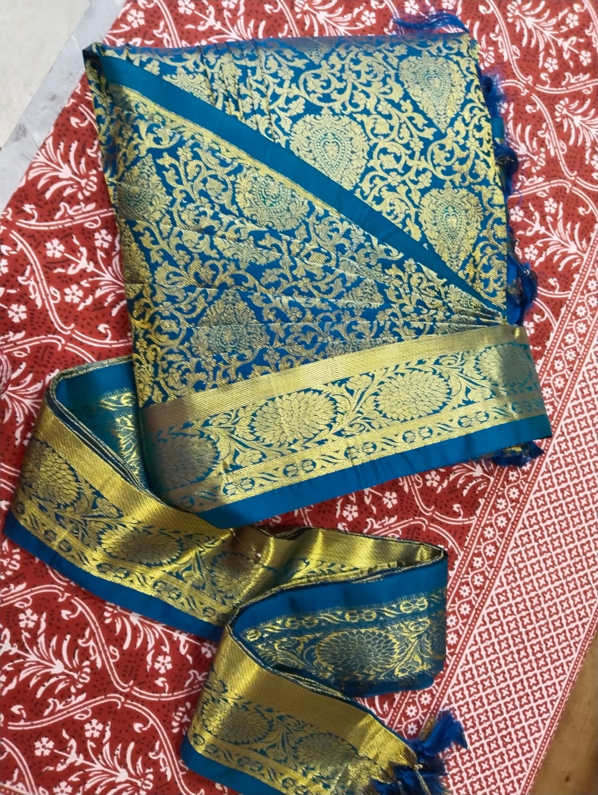 Elegant Saree Draping Design